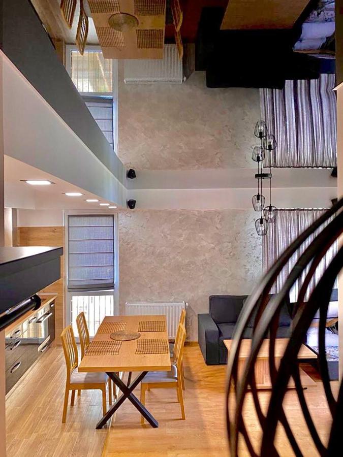 Criss Apartament Sinaia Ngoại thất bức ảnh