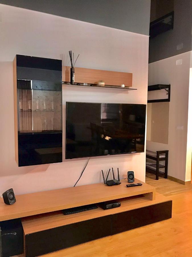 Criss Apartament Sinaia Ngoại thất bức ảnh