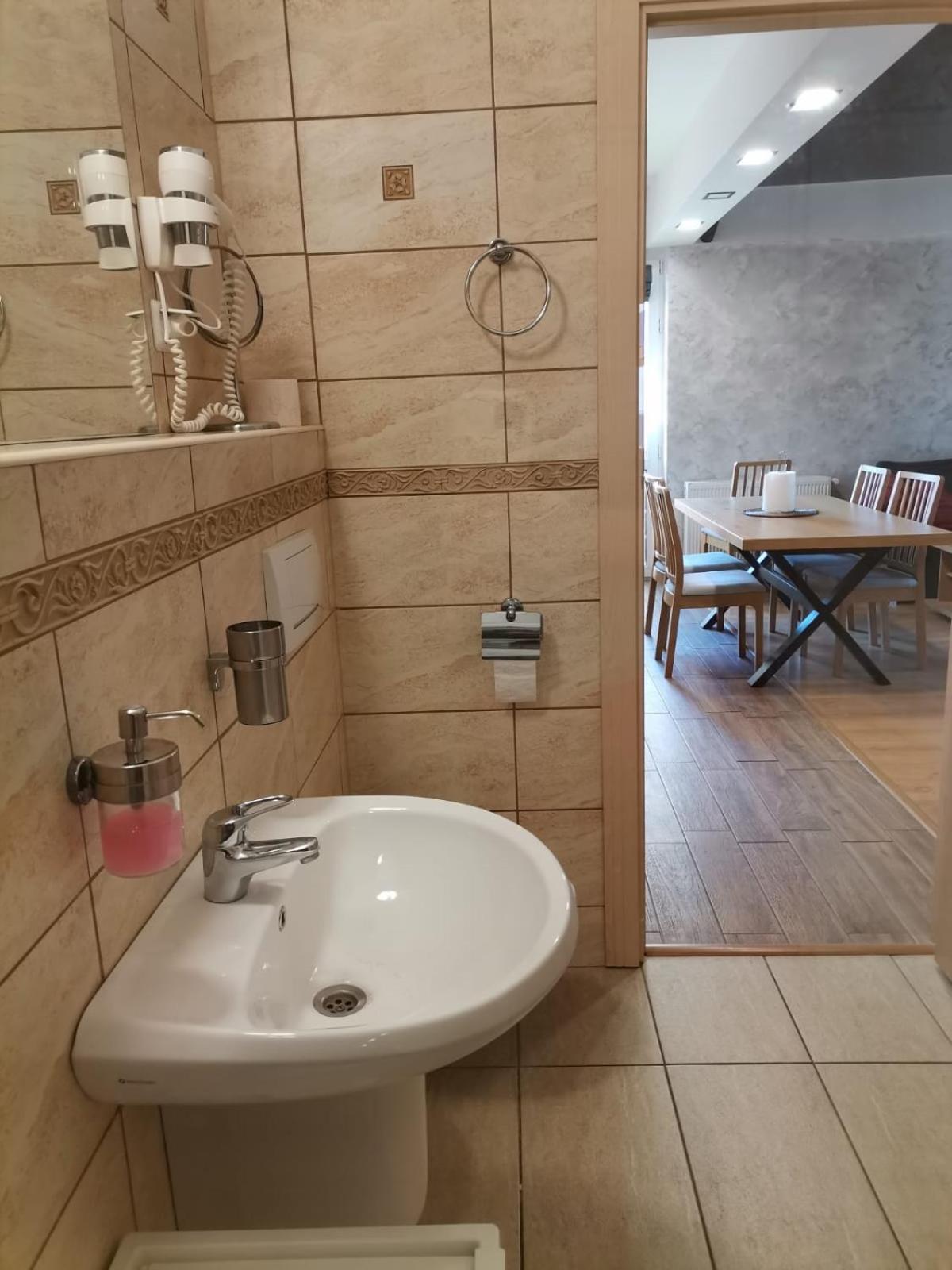 Criss Apartament Sinaia Ngoại thất bức ảnh