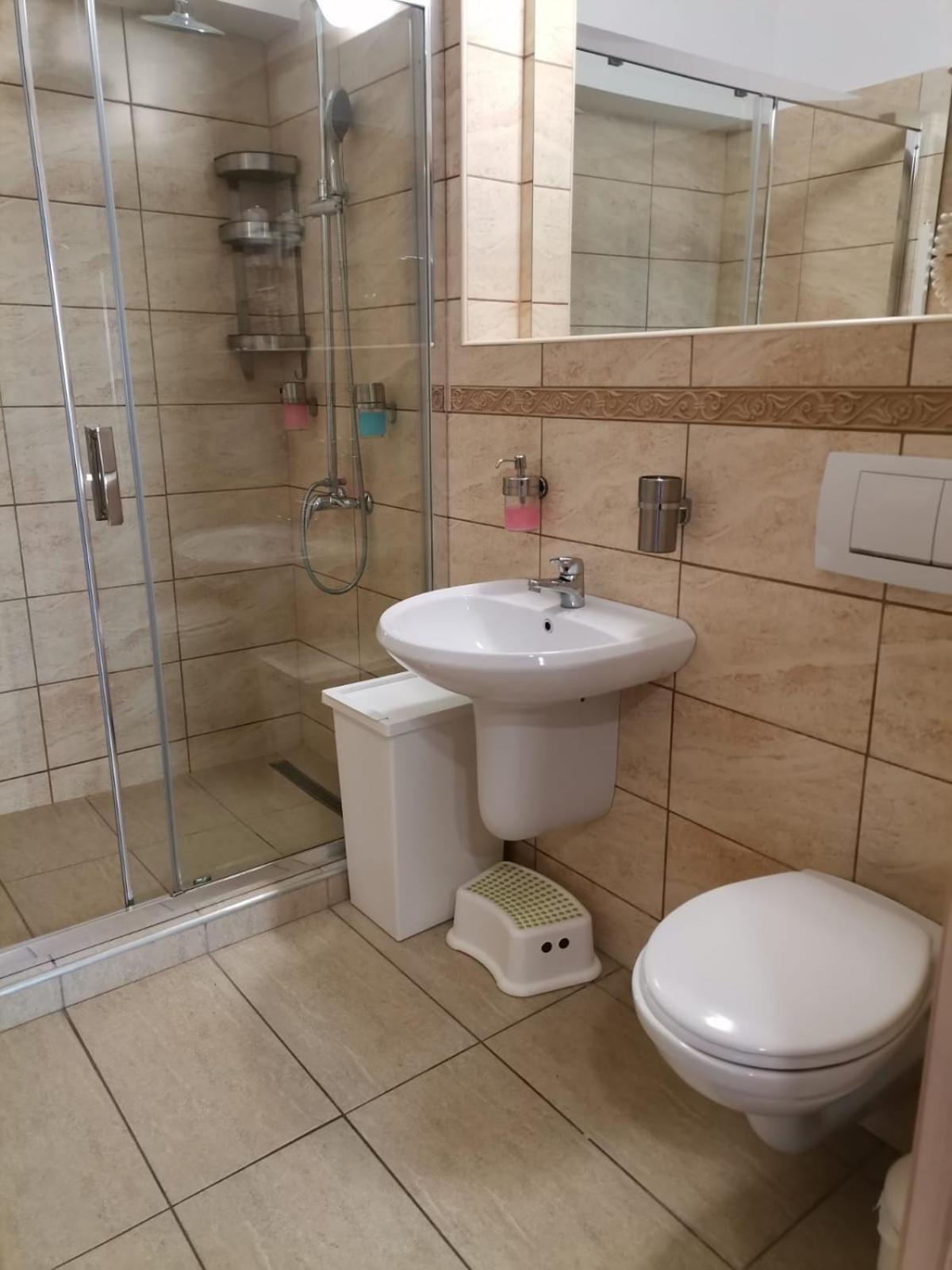 Criss Apartament Sinaia Ngoại thất bức ảnh